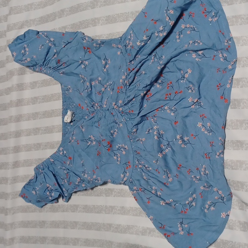 Beautiful floral flowy top